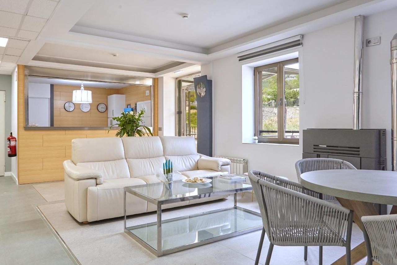 Hostal Fontanan La Pola de Gordon Εξωτερικό φωτογραφία