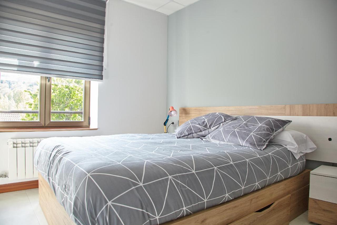 Hostal Fontanan La Pola de Gordon Εξωτερικό φωτογραφία