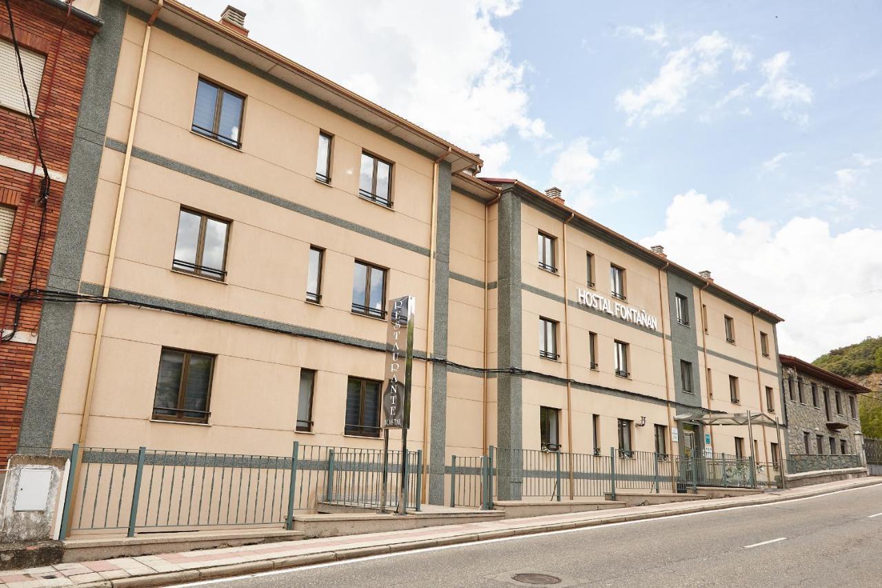 Hostal Fontanan La Pola de Gordon Εξωτερικό φωτογραφία