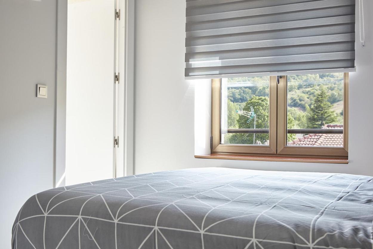Hostal Fontanan La Pola de Gordon Εξωτερικό φωτογραφία